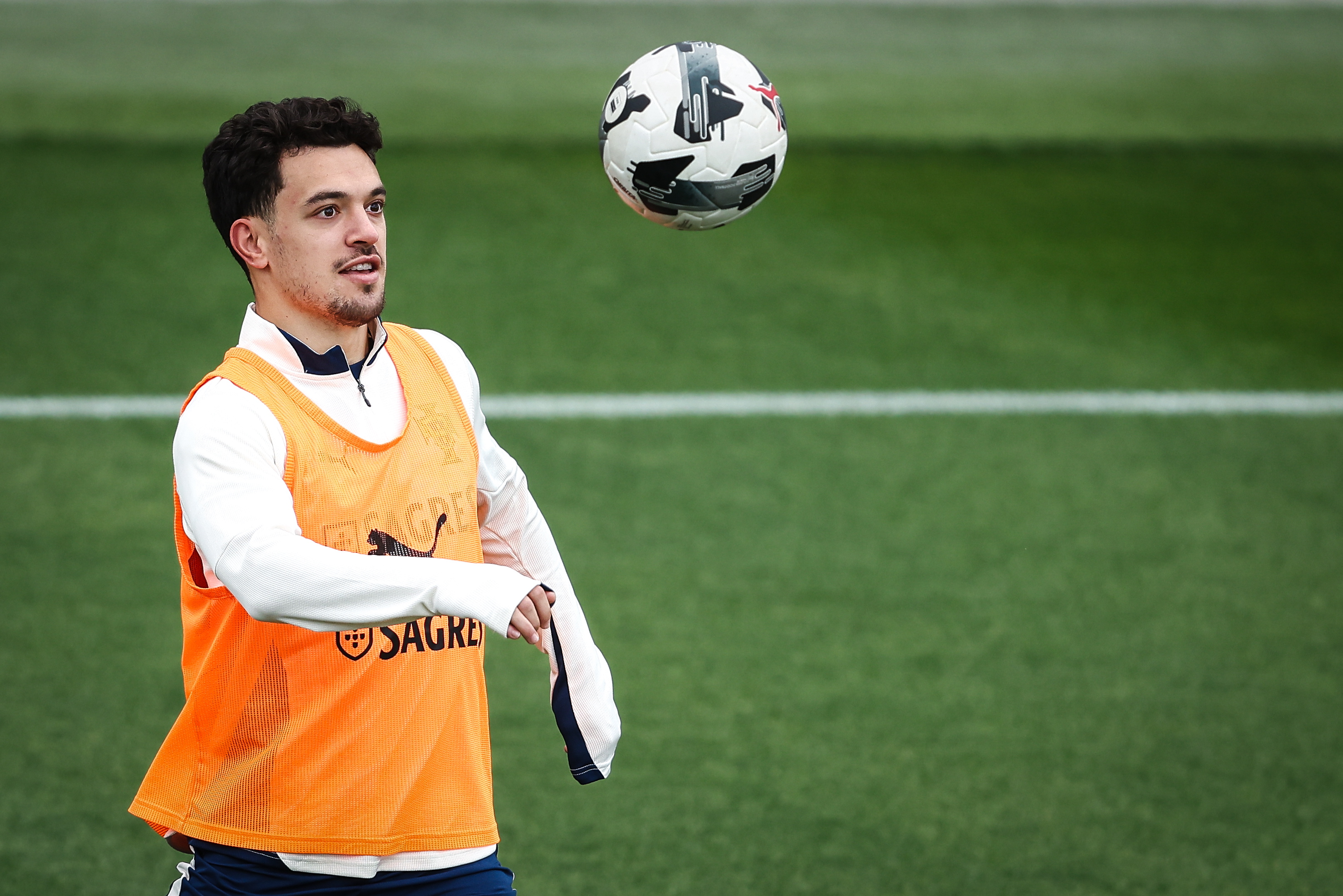 s15赛程-包含葡萄牙体育训练开放日，赛前官宣签约引欢呼，CBA季后赛在即，控场能力受关注的词条