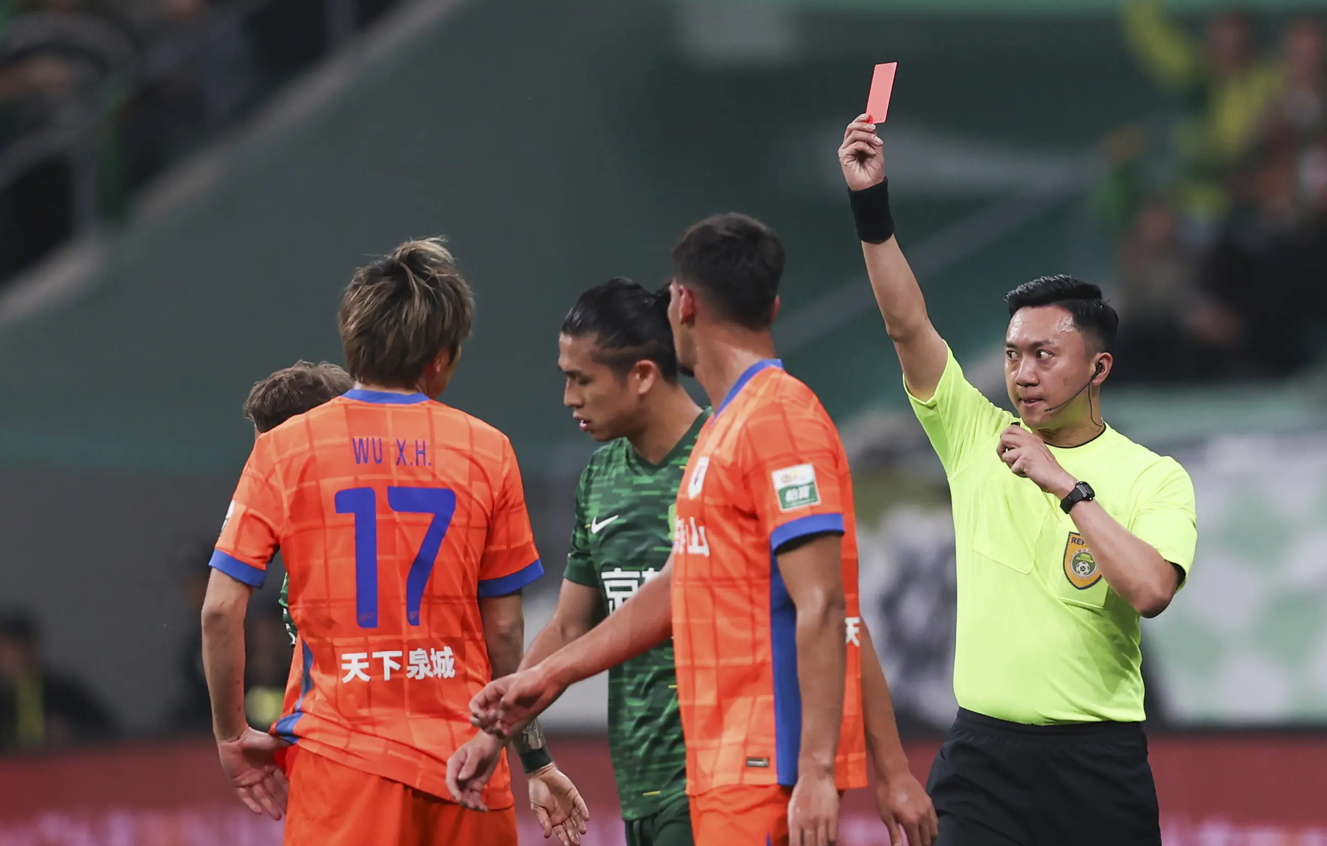 lol台服官网地址-山东泰山迎德国杯关键赛，今晨主帅复盘，球迷炸锅，资深球员宣示担当的简单介绍