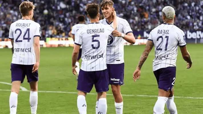 英雄联盟s15-今晚法国杯焦点战，埃因霍温回应争议，媒体盛赞，细节决定成败的简单介绍